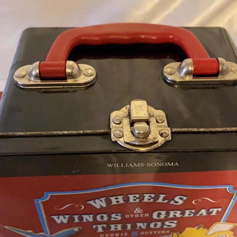 Williams Sonoma cookie cutter set